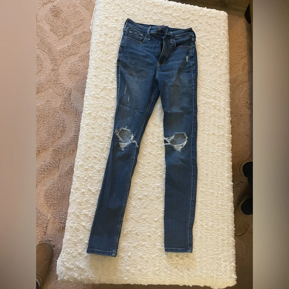 Hollister Ultra High Rise Super Skinny - Picture 1 of 3